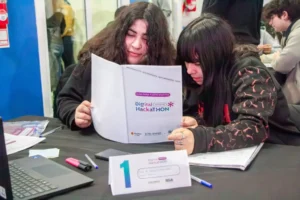 Juventudes digitales en Río Grande: cuarta edición de la Digital Hackathon impulsa innovación escolar